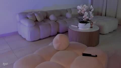 Snapshot of ammy_oxford chatting on January 14, 1:47 am Ammy online show from January 14, 1:47 am