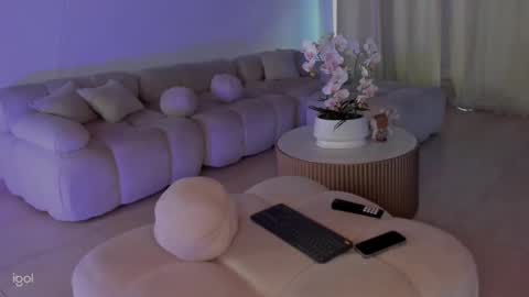 Snapshot of ammy_oxford chatting on January 17, 10:01 pm Ammy online show from January 17, 10:01 pm