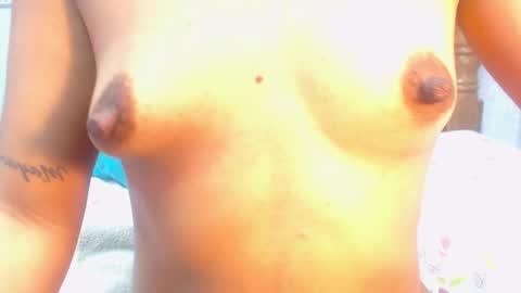 Snapshot of ammy_ronan chatting on December 29, 4:19 pm IM AMMY online show from December 29, 4:19 pm