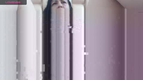 Snapshot of ammyloovee chatting on January 12, 11:17 am Ammy online show from January 12, 11:17 am