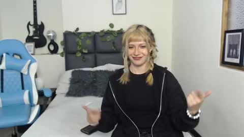 Amnesia online show from September 29, 1:38 pm