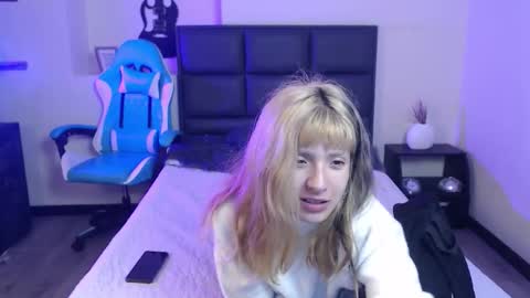 Amnesia online show from October 12, 12:15 pm