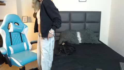 Amnesia online show from November 17, 12:55 pm