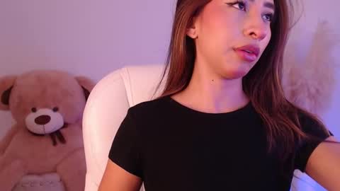 Snapshot of amonet_x chatting on October 21, 10:16 am Sophi online show from October 21, 10:16 am