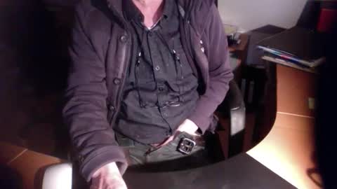 Snapshot of amor2200 chatting on January 27, 4:43 pm Amor2200 online show from January 27, 4:43 pm