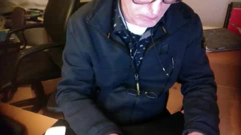 Snapshot of amor2200 chatting on February 2, 7:14 pm Amor2200 online show from February 2, 7:14 pm