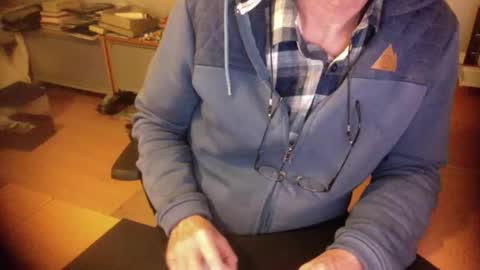 Snapshot of amor2200 chatting on November 8, 3:56 pm Amor2200 online show from November 8, 3:56 pm