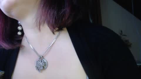 amorelara online show from January 31, 7:18 am