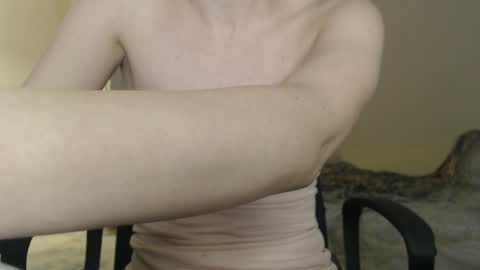 Snapshot of amoremeoww chatting on December 29, 9:17 am miss unforgettable online show from December 29, 9:17 am