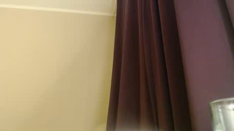 Snapshot of amoremeoww chatting on January 28, 8:58 pm miss unforgettable online show from January 28, 8:58 pm