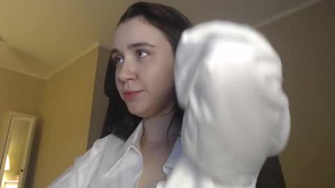 Snapshot of amoremeoww chatting on February 9, 7:38 am miss unforgettable online show from February 9, 7:38 am