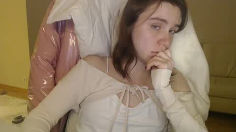 Snapshot of amoremeoww chatting on February 25, 7:14 pm miss unforgettable online show from February 25, 7:14 pm