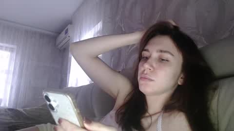 Snapshot of amoremeoww chatting on December 3, 10:13 am miss unforgettable online show from December 3, 10:13 am