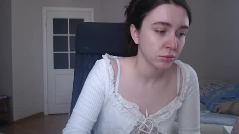 miss unforgettable online show from April 19, 1:10 pm