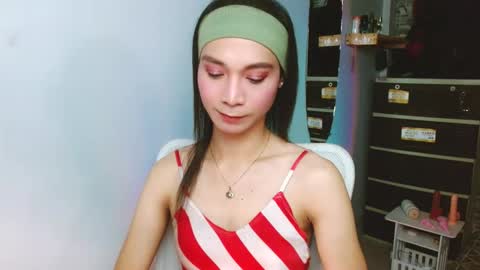 Snapshot of amorous_tina chatting on October 17, 6:32 pm Tina online show from October 17, 6:32 pm