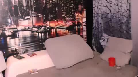 Snapshot of amour_sweet chatting on September 13, 2:06 pm Sarah online show from September 13, 2:06 pm