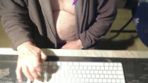 Snapshot of amslave4f chatting on December 14, 9:08 pm amslave4f online show from December 14, 9:08 pm