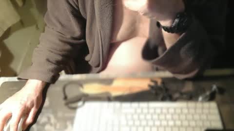 amslave4f online show from February 10, 9:30 pm