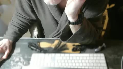 amslave4f online show from April 21, 7:25 am