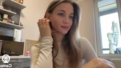 Snapshot of amy_chill chatting on February 9, 8:11 am Amy Chill online show from February 9, 8:11 am