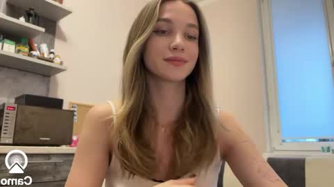 Snapshot of amy_chill chatting on March 2, 2:54 pm Amy Chill online show from March 2, 2:54 pm