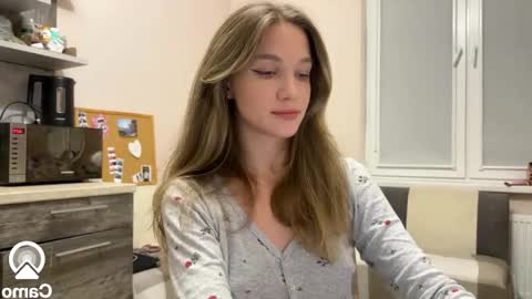 Snapshot of amy_chill chatting on December 16, 4:34 pm Amy Chill online show from December 16, 4:34 pm