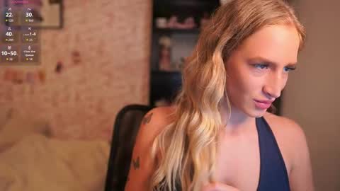 Snapshot of amy_johns_ chatting on November 14, 9:08 am amy_johns_ online show from November 14, 9:08 am