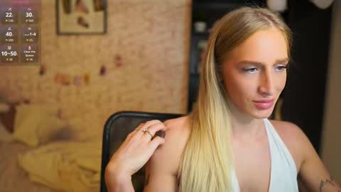 Snapshot of amy_johns_ chatting on November 29, 2:20 pm amy_johns_ online show from November 29, 2:20 pm