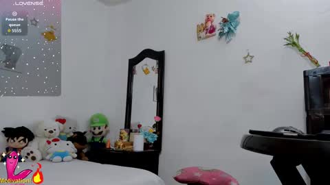 Amy online show from October 18, 7:03 pm