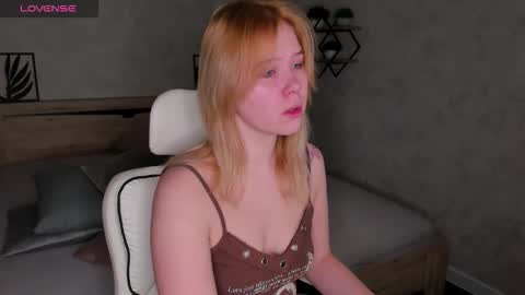 Amy online show from October 12, 11:59 pm