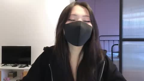 girl next door named Amy online show from February 13, 4:32 am