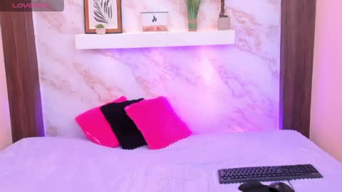 My name is AMY... Nice to meet you  thumb up me please its important online show from March 30, 4:52 pm