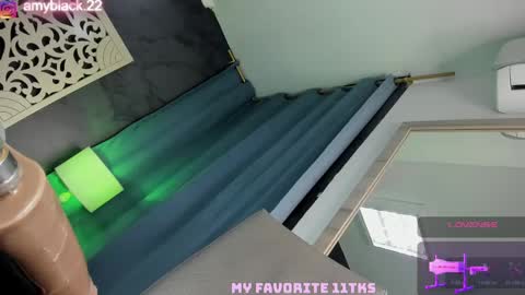 Snapshot of amyblack__ chatting on January 30, 6:46 am Amy online show from January 30, 6:46 am