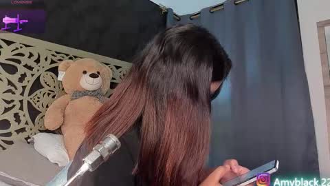 Snapshot of amyblack__ chatting on November 10, 12:42 am Amy online show from November 10, 12:42 am