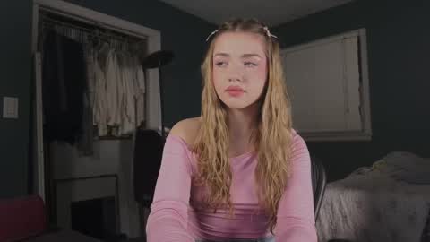 Snapshot of amyjj chatting on September 22, 4:14 am Amy online show from September 22, 4:14 am