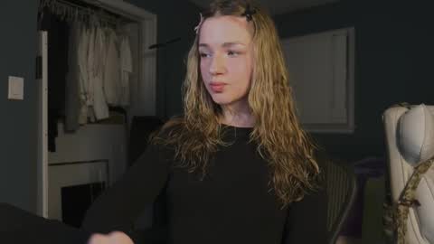 Snapshot of amyjj chatting on October 26, 2:39 am Amy online show from October 26, 2:39 am