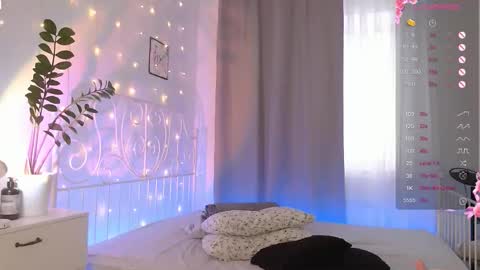 Amelia online show from September 26, 9:35 am