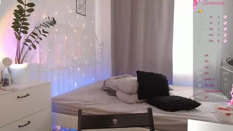 Amelia online show from October 1, 9:04 am