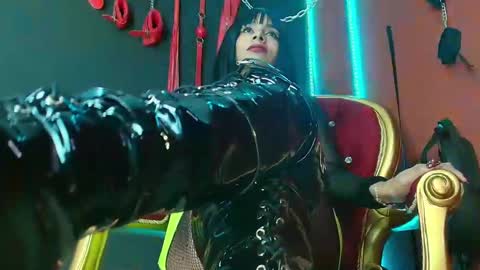 Snapshot of amymistress chatting on December 8, 11:19 pm Amy Wong Grey online show from December 8, 11:19 pm