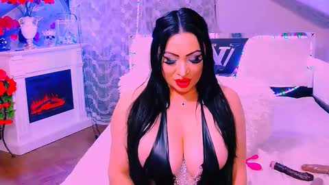 Snapshot of amyrarosera chatting on November 1, 9:50 pm Alimoonyia online show from November 1, 9:50 pm