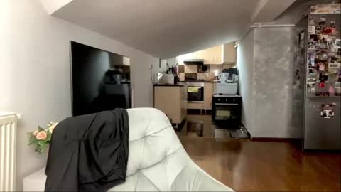 Snapshot of amyroberta92 chatting on February 1, 10:05 am amyroberta92 online show from February 1, 10:05 am