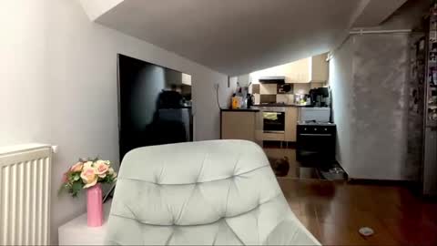 Snapshot of amyroberta92 chatting on February 16, 10:21 am amyroberta92 online show from February 16, 10:21 am