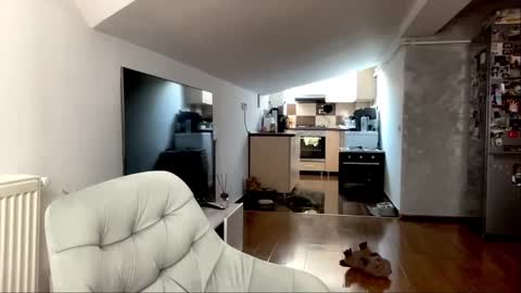 Snapshot of amyroberta92 chatting on February 20, 10:16 am amyroberta92 online show from February 20, 10:16 am