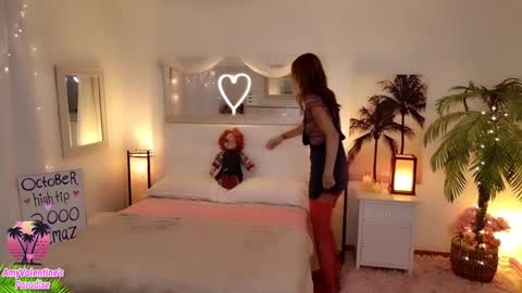 Snapshot of amyvalentine chatting on October 22, 5:52 am AmyValentine online show from October 22, 5:52 am