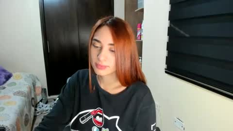 Snapshot of amywalker01 chatting on October 9, 7:01 pm amy online show from October 9, 7:01 pm