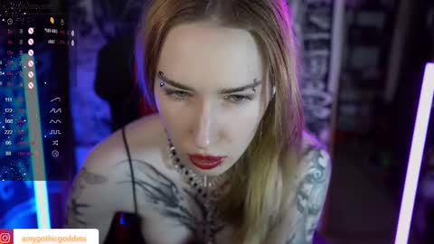 Snapshot of amywhitenessxx chatting on March 2, 1:16 pm Amy switch Goddess divine Mistress online show from March 2, 1:16 pm
