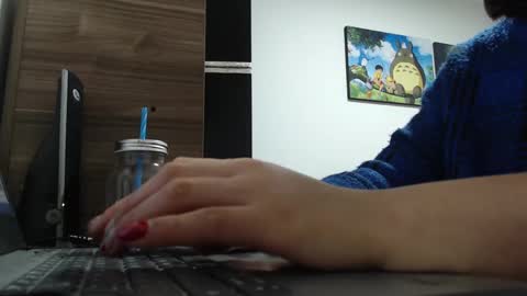 Snapshot of amywine7 chatting on January 3, 8:11 pm Amy online show from January 3, 8:11 pm