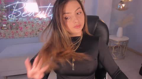 Snapshot of amywoods chatting on December 28, 1:18 am online show from December 28, 1:18 am