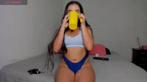 Amyy online show from April 2, 11:35 pm