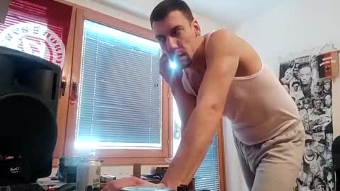 Snapshot of amyyrlikesdeep chatting on January 18, 1:29 pm amyyrlikesdeep online show from January 18, 1:29 pm